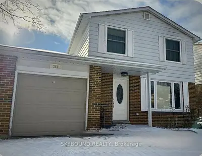 252 William Roe Boulevard N Room 3, Newmarket, On L3y 1b5