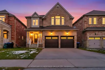 32 Amberwing Landing, Bradford West Gwillimbury, On L3z 0h9