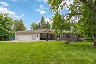 4932 Aurora Road, Whitchurch-stouffville, On L4a 7x4
