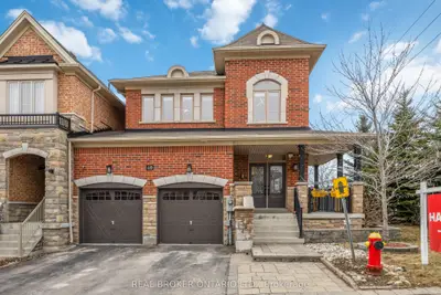 40 Mack Clement Lane, Richmond Hill, On L4s 0g2