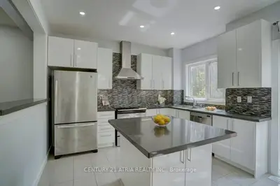 43 Gamble Glen Crescent, Richmond Hill, On L4s 2t3