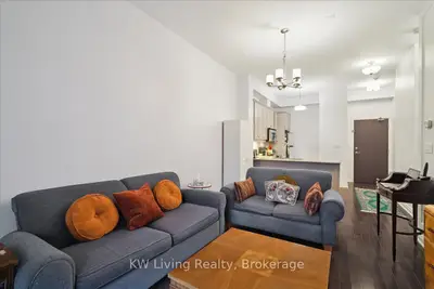 281 Woodbridge Avenue 112, Vaughan, On L4l 0c6