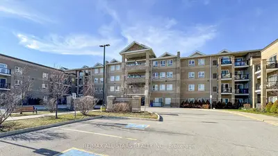 481 Rupert Avenue 203, Whitchurch-stouffville, On L4a 1y7
