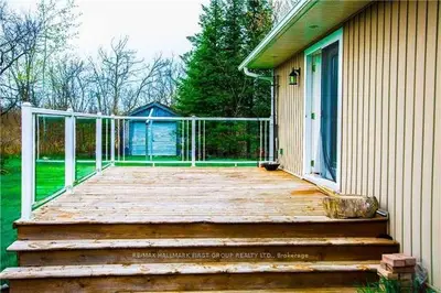 20122 48 Highway, East Gwillimbury, On L0g 1m0