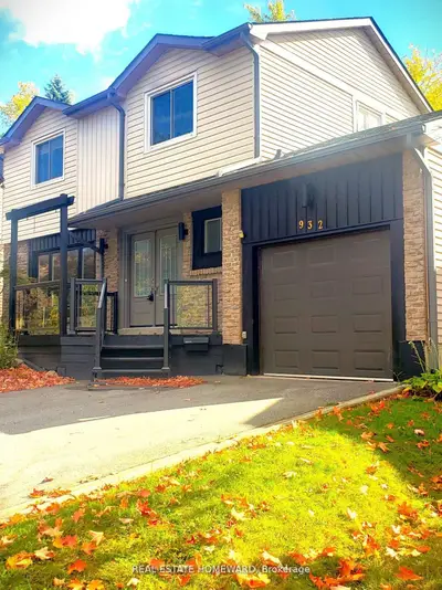 932 Elgin Street Main, Newmarket, On L3y 3c1