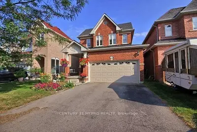 269 Mcbride Crescent, Newmarket, On L3x 2w4