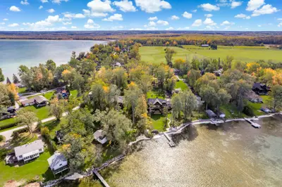 178 Moores Beach Road, Georgina, On L0e 1n0