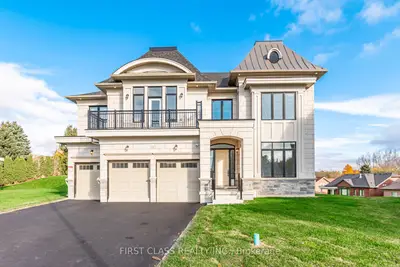 15 Kenneth Campbell Court, Aurora, On L4g 5z2