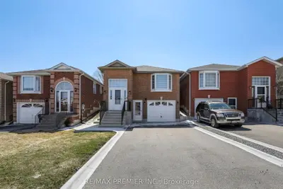 45 Roughley Street, Bradford West Gwillimbury, On L3z 3b3