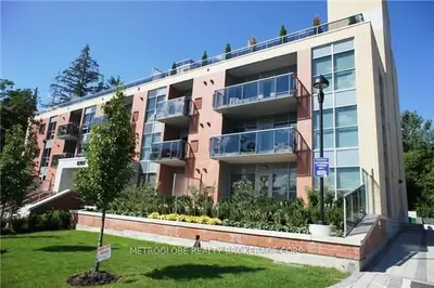 8302 Islington Avenue 505, Vaughan, On L4l 1w8