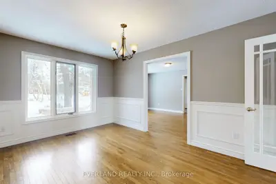 173 Thompson Drive, East Gwillimbury, On L9n 1e2