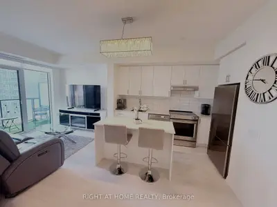 9000 Jane Street 1704, Vaughan, On L4k 0m6