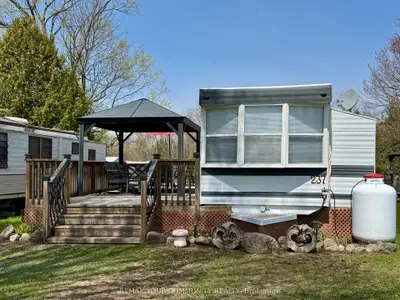 285 Crydermans Side Road 237, Georgina, On L0e 1a0