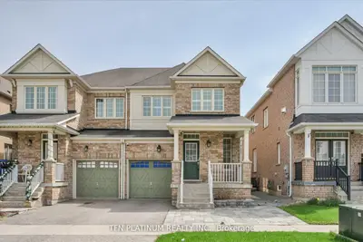 29 Brown Lane S, Whitchurch-stouffville, On L4a 0v1