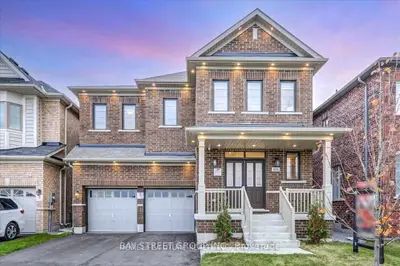 404 Baker Hill Boulevard, Whitchurch-stouffville, On L4a 4p4