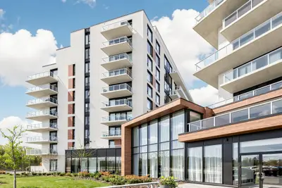 2 David Eyer Road 1229, Richmond Hill, On L4s 0n6