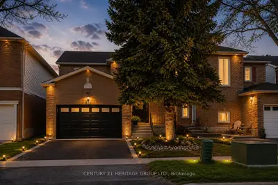 60 Carl Tennen Street, Vaughan, On L4j 7b8