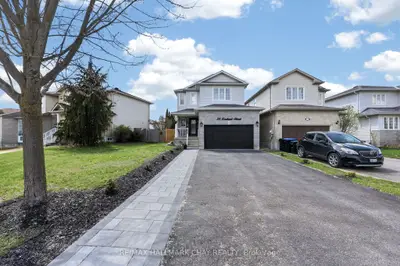 35 Lookout Street, Essa, On L0m 1b4