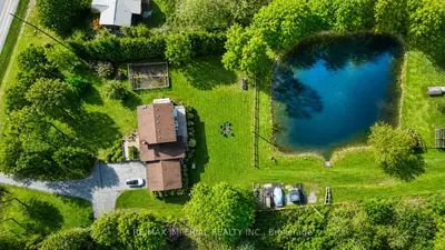 23276 Highway 48 Road, Georgina, On L0e 1l0