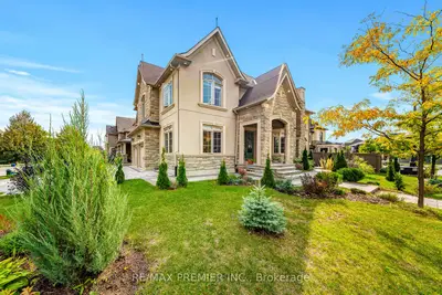 28 Rivoli Drive, Vaughan, On L4h 3x2