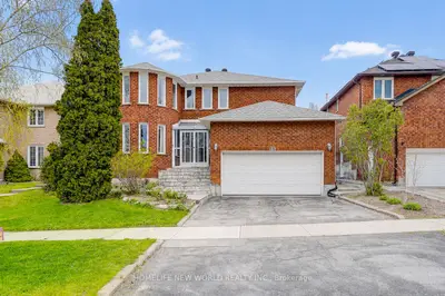 Detached in Richmond Hill