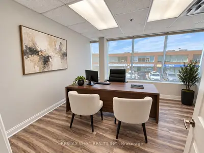 115 Woodstream Boulevard 17 -rm4, Vaughan, On L4l 8k5