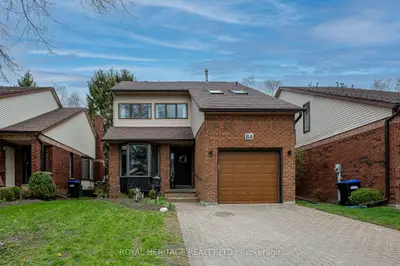 84 Green Briar Road 26, New Tecumseth, On L9r 1r4