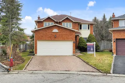 69 Dunbarton Court, Richmond Hill, On L4c 8e9