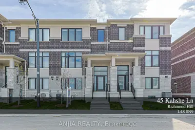 45 Kahshe Lane W, Richmond Hill, On L4s 0n9