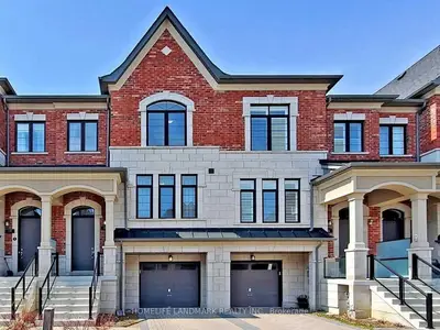 17 Duncombe Lane, Richmond Hill, On L4c 1c2