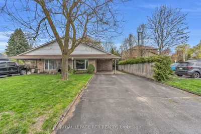 126 Nelson Street A, New Tecumseth, On L9r 1j5