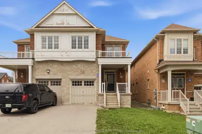 1248 Blencowe Crescent, Newmarket, On L3x 0c4