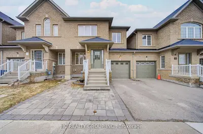 18 Quattro Avenue, Richmond Hill, On L4e 0s5