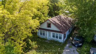 183 Beach Road, Georgina, On L4p 2l7