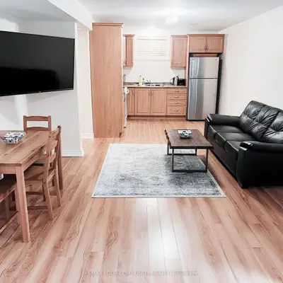 62 Canterbury Court, Richmond Hill, On L4c 8e8