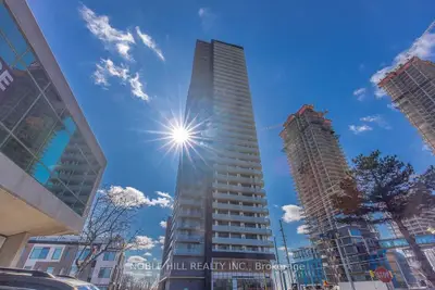 9000 Jane Street 202, Vaughan, On L6a 0j8