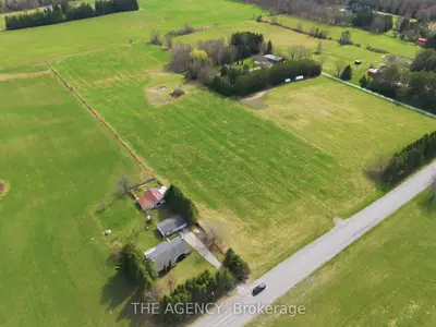 187 Davis Drive, Uxbridge, On L4a 7x4