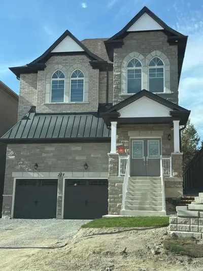223 Seguin Street Room, Richmond Hill, On L4e 1n7