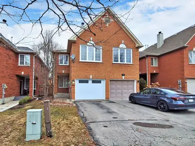 99 Widdifield Avenue, Newmarket, On L3x 1z3