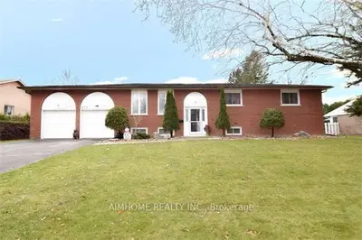 133 Church Street, Georgina, On L4p 1j4