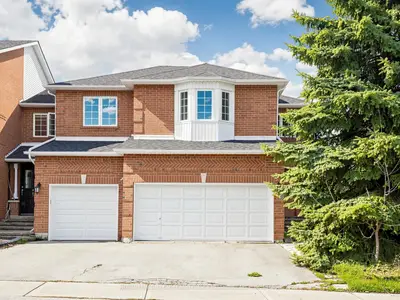 16 Nottingham Drive, Richmond Hill, On L4s 1z6
