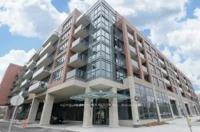 Condo Apartment in Vaughan