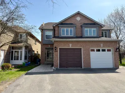605 Willowick Drive, Newmarket, On L3x 2a9
