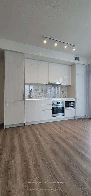 195 Commerce Street 4115, Vaughan, On L4k 0p9