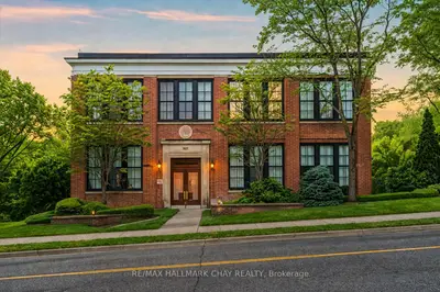 543 Timothy Street 106, Newmarket, On L3y 1r1