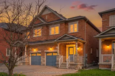 1211 Mccron Crescent, Newmarket, On L3x 0c5