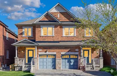 1211 Mccron Crescent, Newmarket, On L3x 0c5