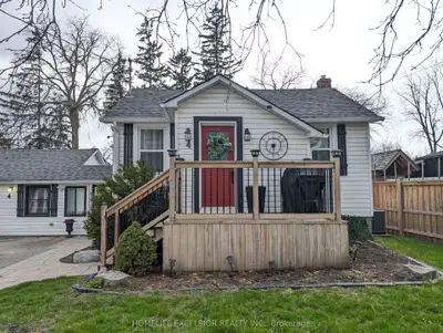 4 Albert Street, Whitchurch-stouffville, On L4a 4h1