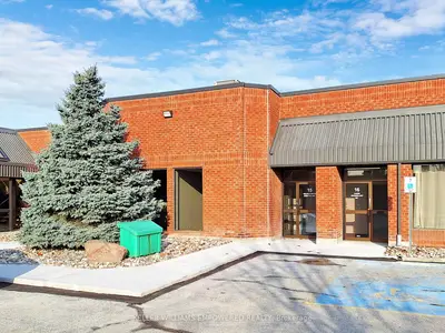 80 West Beaver Creek Road 15, Richmond Hill, On L4b 1h3