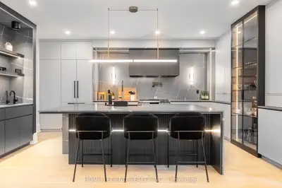 10 Hearthwood Gate, Whitchurch-stouffville, On L4a 4x1